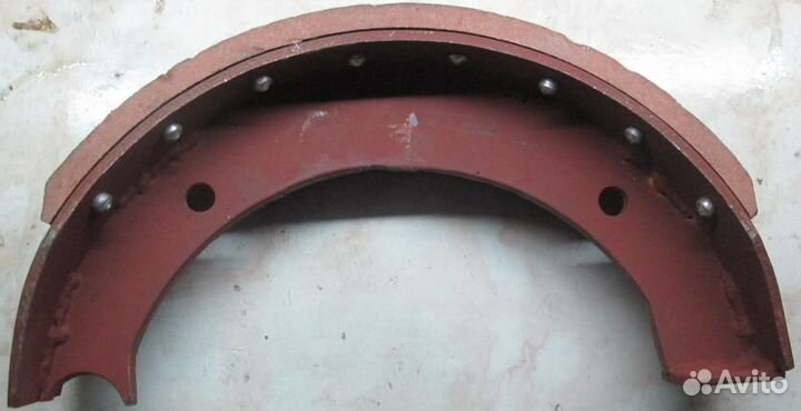 Колодка тормозная 105.042.09.100 2птс-4