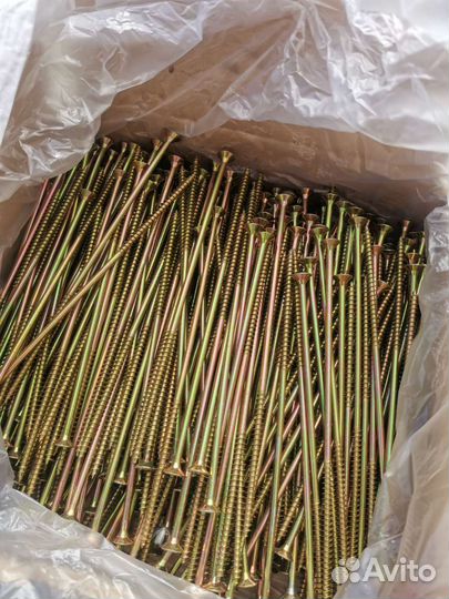 Шуруп универсальный