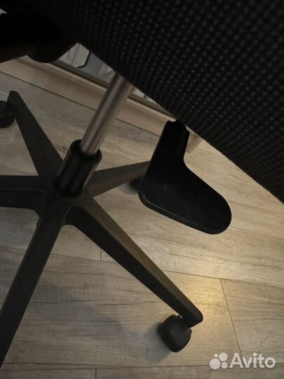 Компьютерное кресло Steelcase LetsB