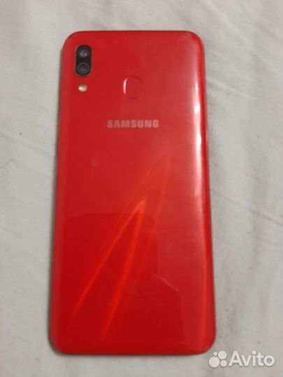 Samsung Galaxy A30, 3/64 ГБ