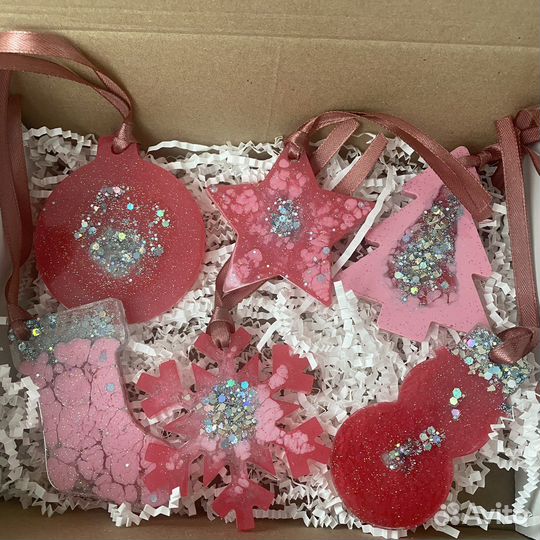 Подарок елочные игрушки из эпоксидной смолы