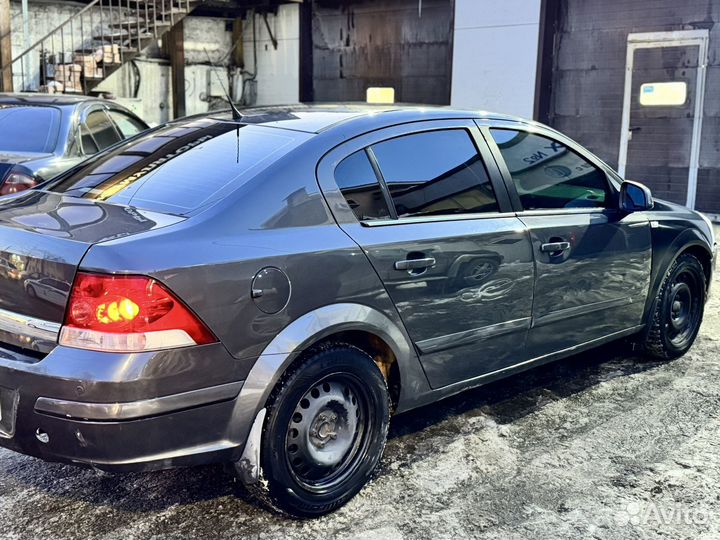 Opel Astra 1.8 AT, 2010, 250 000 км