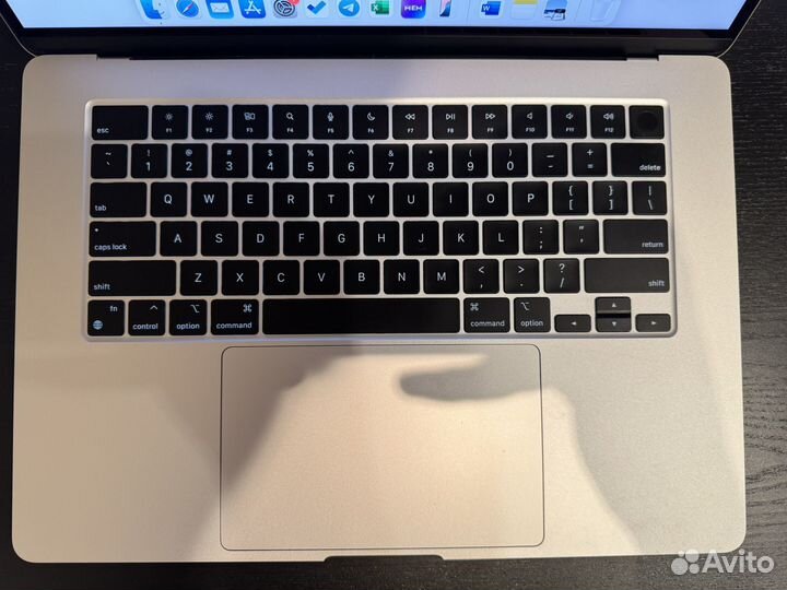 Macbook air 15 m2 256