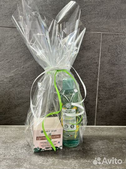 Ив Роше Подарочный набор в упаковке