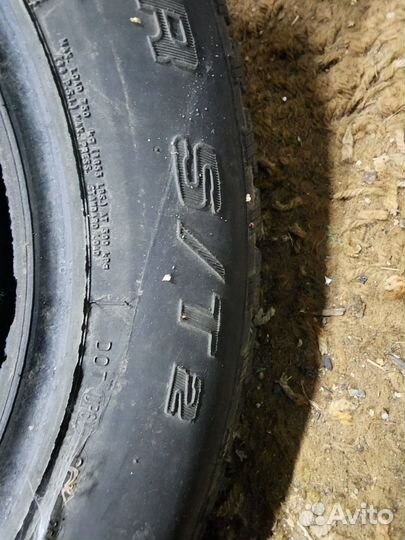 Cooper Weather-Master S/T 2 215/65 R16