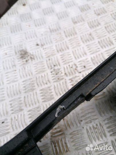 Консоль подлокотник Audi A3 8PA 1.4 caxc 2010