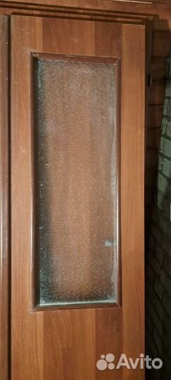 Дверь межкомнатная деревянная бу