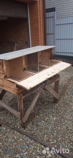 Гнезда для кур с яйцеприемником