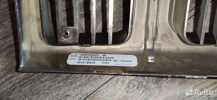 Решетка радиатора на Jeep Grand Cherooke 95-98г