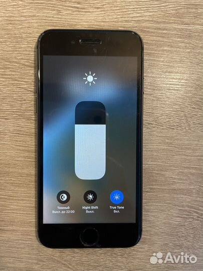 iPhone 8, 64 ГБ
