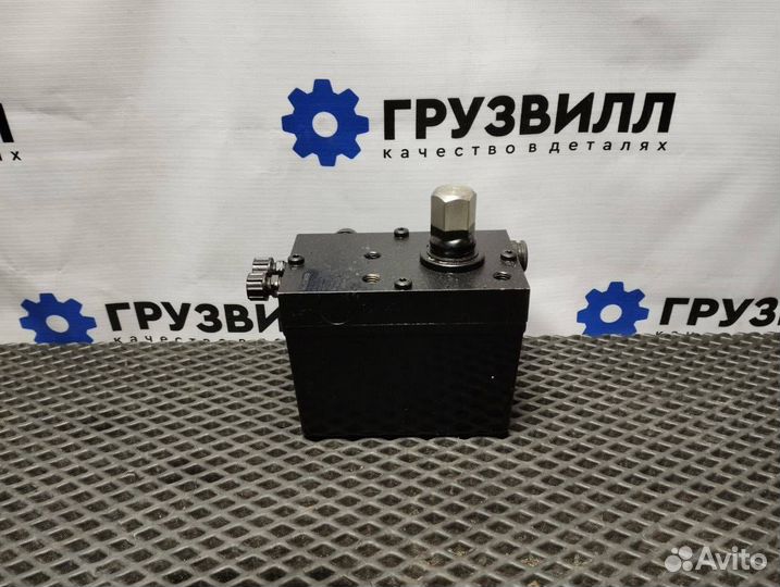 Насос подъема кабины Renault Premium 82053294