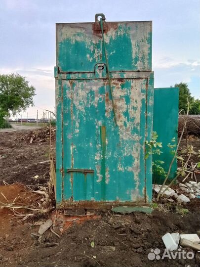 Контейнер и бак для воды