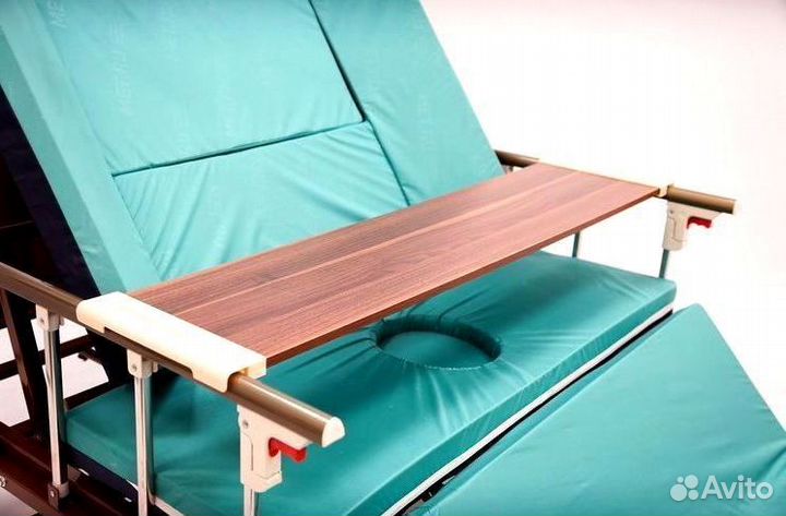 Медицинская кровать