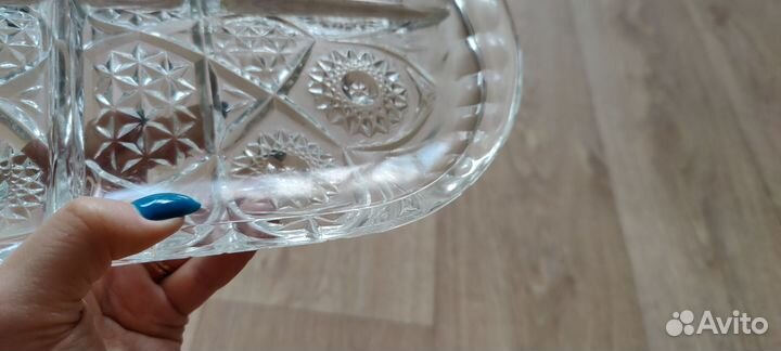 Поднос стеклянный