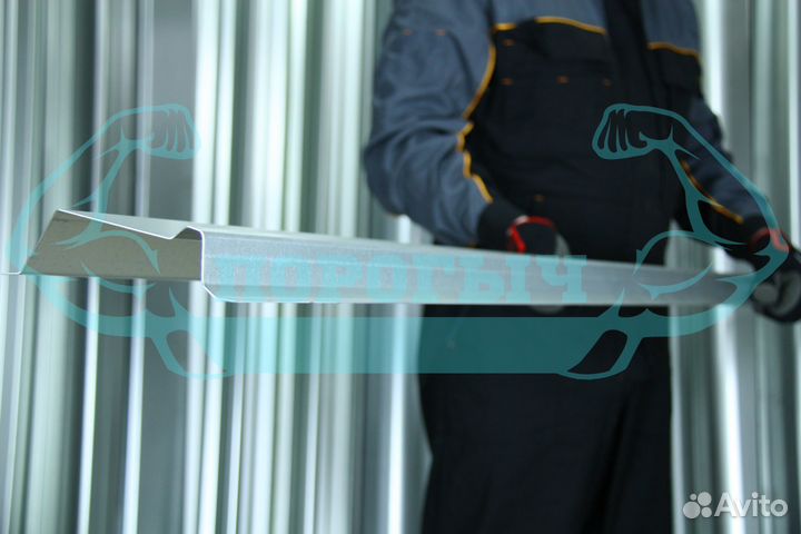 Ремотный порог Land Rover Freelander 2 левый