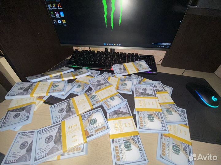 Деньги сувенирные доллары