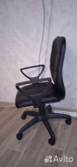 Компьютерное кресло