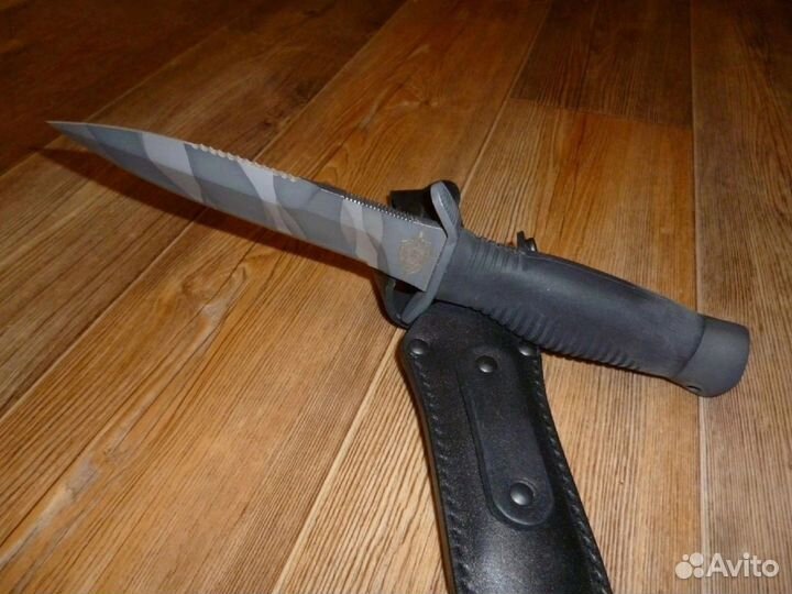 Нож Гюрза (камуфляж)