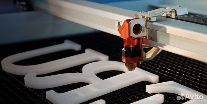 Лазерная резка неметаллических материалов