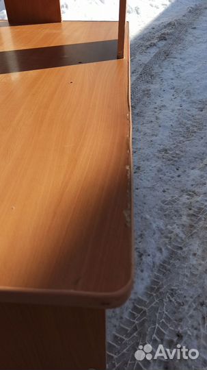 Компьютерный стол