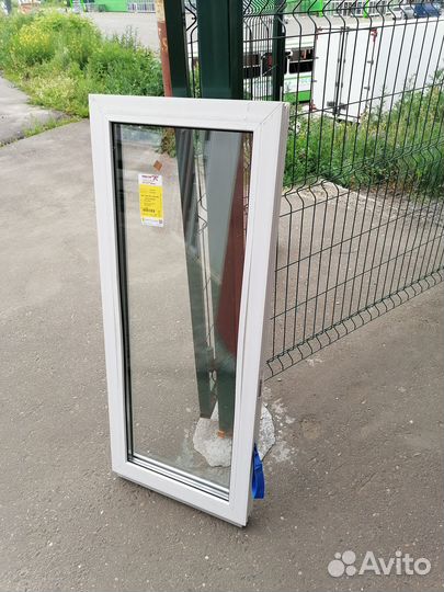 Окна пластиковые 50х120 глухие