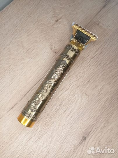 Триммер для бороды и усов