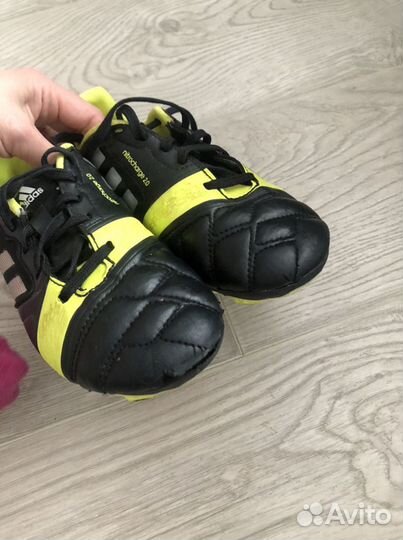 Бутсы Adidas 32
