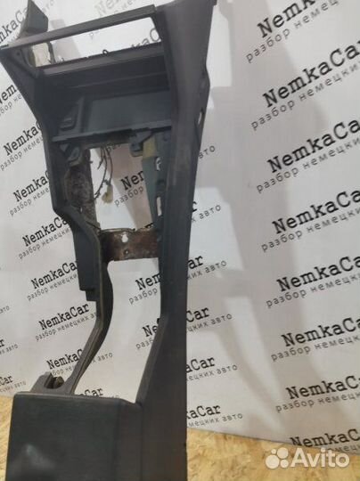 Подлокотник Bmw 5-Series E39 M52B20 1996