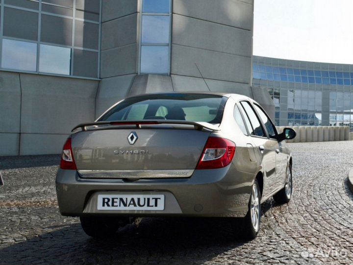 Renault Symbol 1.4 МТ, 2010, битый, 130 000 км