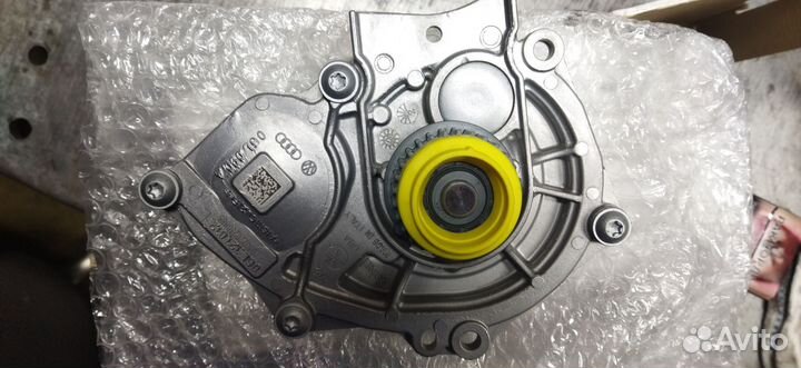 Помпа vag 06l121012a