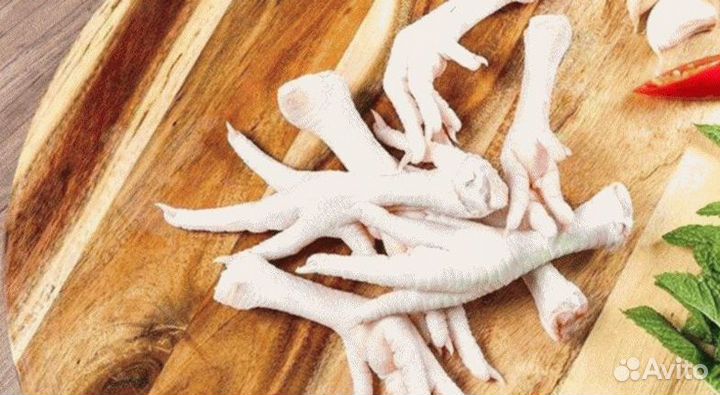 Упаковщик куриных лапок вахтой