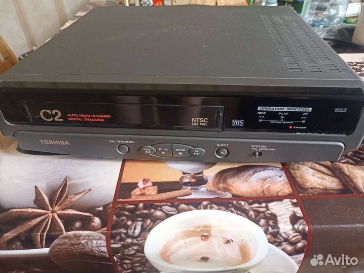 Видеомагнитофон toshiba