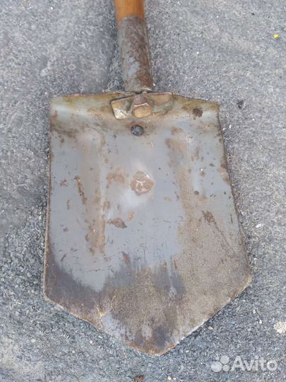 Лопата туристическая складная