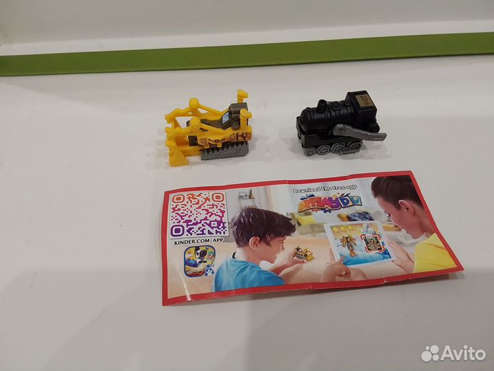 Киндер трансформер 1994 г редкий паровоз