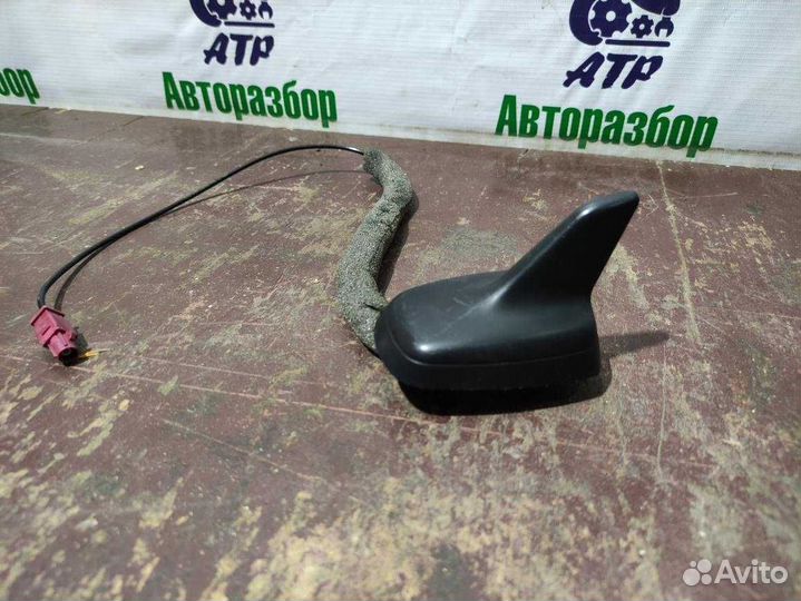 Антенна в крышу Audi A8 d3