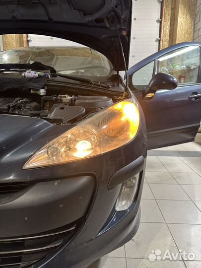 Фара левая peugeot 308