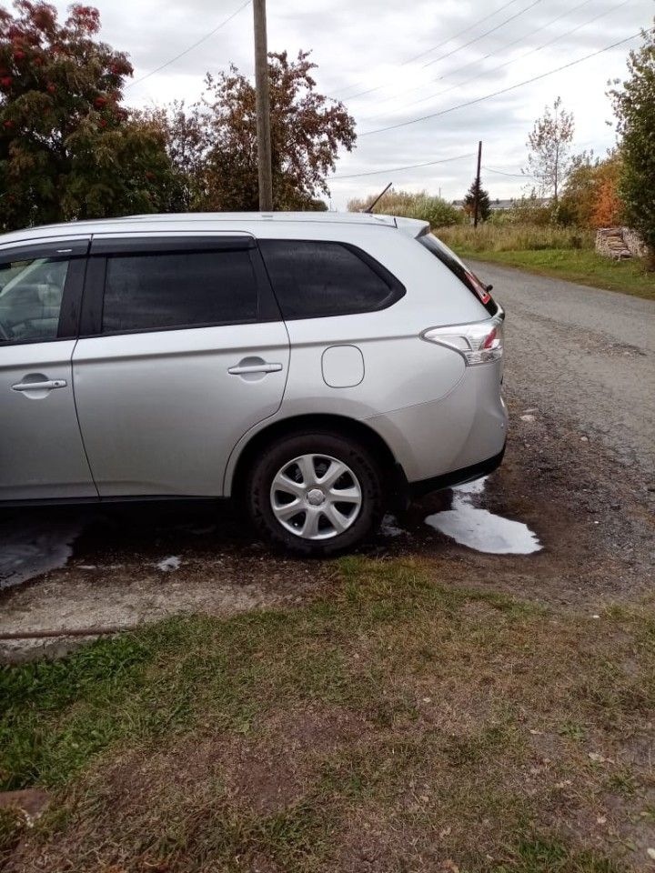 Mitsubishi Outlander: фото владельца