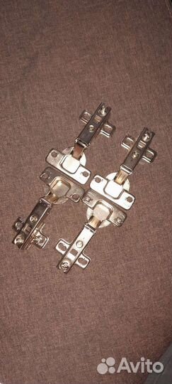 Петли на дверки шкафов