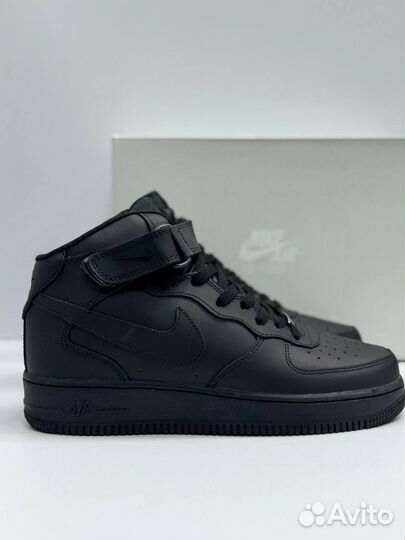 Nike air force 1 mid black