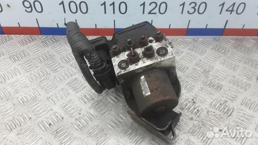 Блок ABS jeep grand cherokee WK2 (MML06KW01)