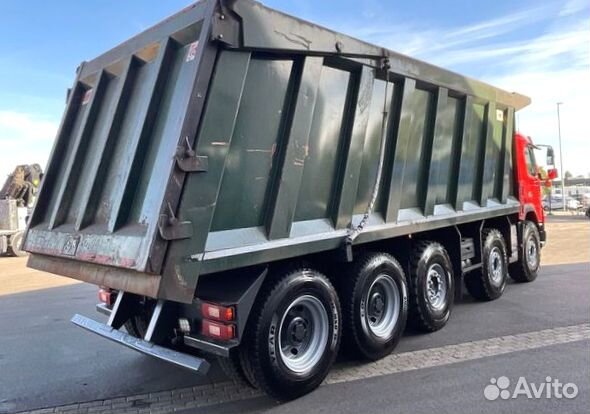 В разборке грузовик Volvo, FMX с 2010