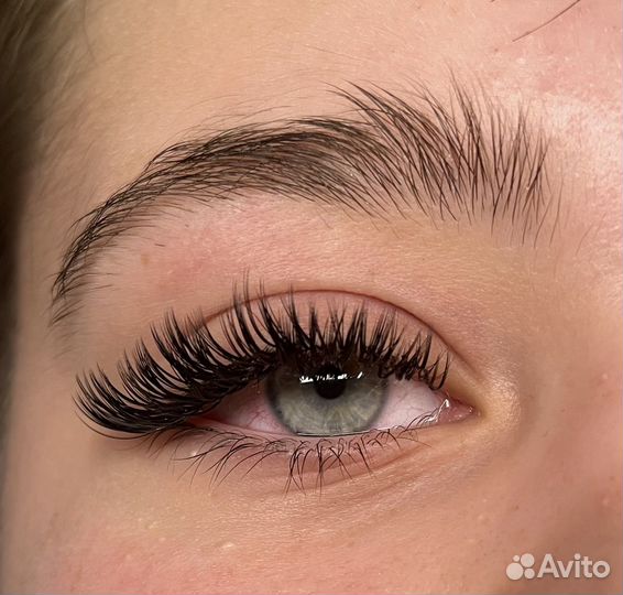 Мастер лешмейкер и бровист