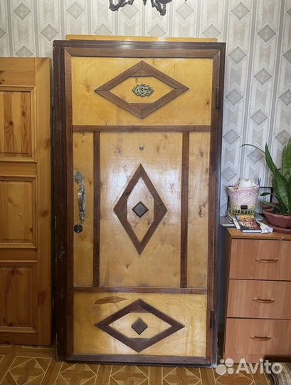 Дверь входная