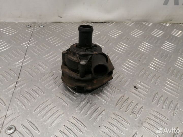 Насос (помпа) электрический Volkswagen Tiguan