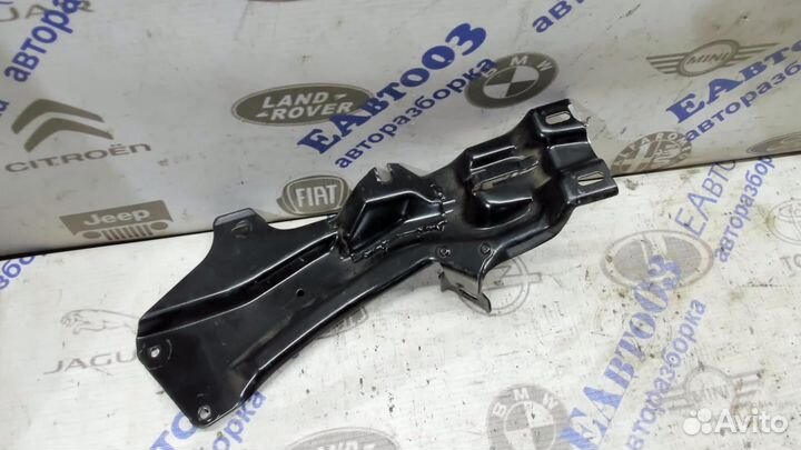 Кронштейн центральной консоли Audi A6 C5 1997-2004