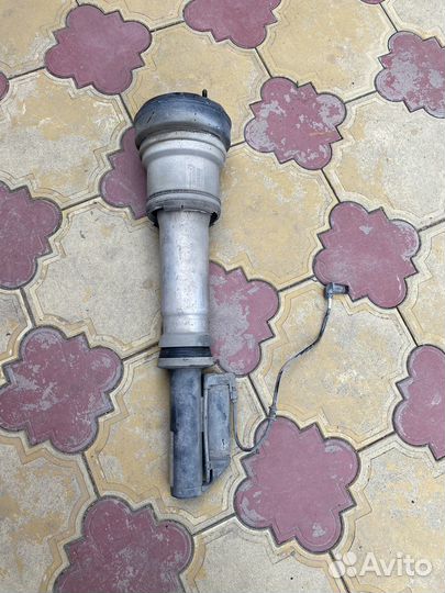 Пневма балон на mercedes 220