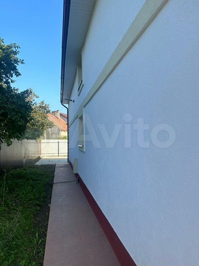 Дом 230 м² на участке 7,6 сот.