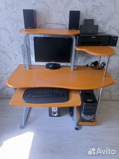 Компьютерный стол бу