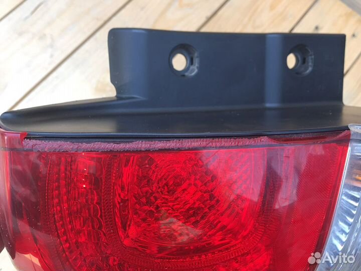 Фонарь задний левый toyota land cruiser 200 2011-2