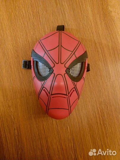 Маска человека-паука